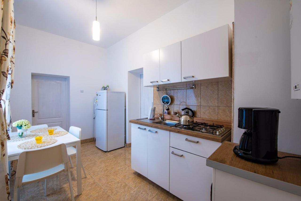 Apartment Amalia Sibiu Exterior photo
