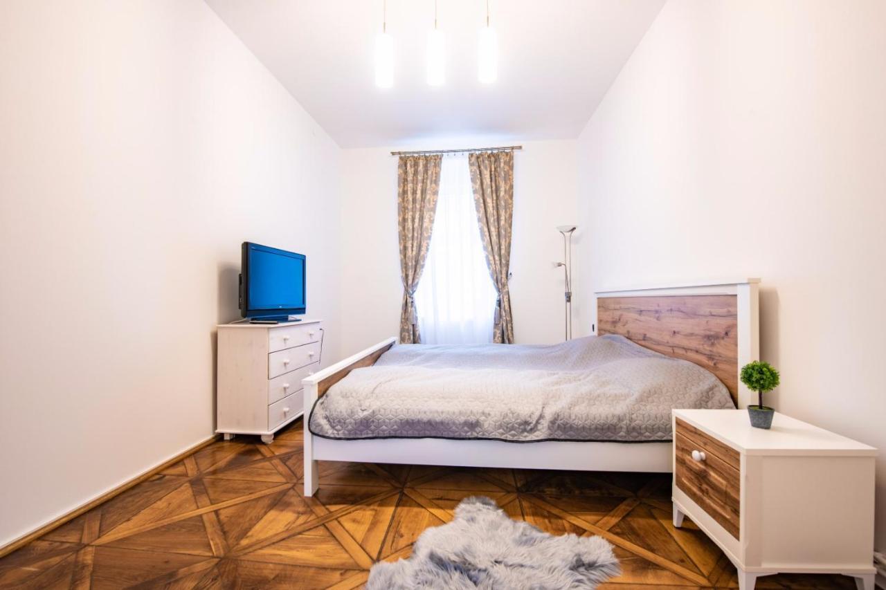Apartment Amalia Sibiu Exterior photo